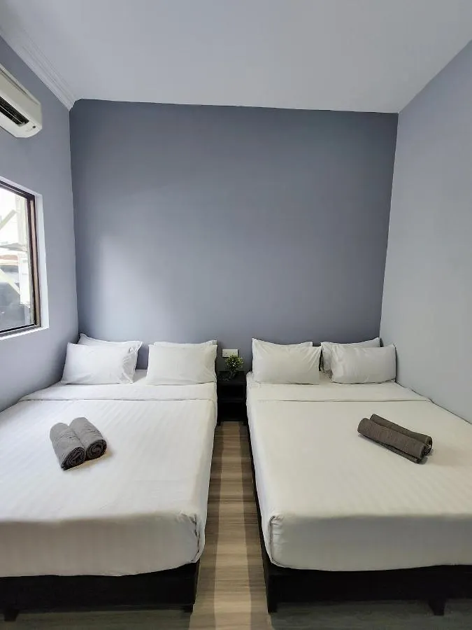 Gurney Coast Guest House By Sky Hive George Town
