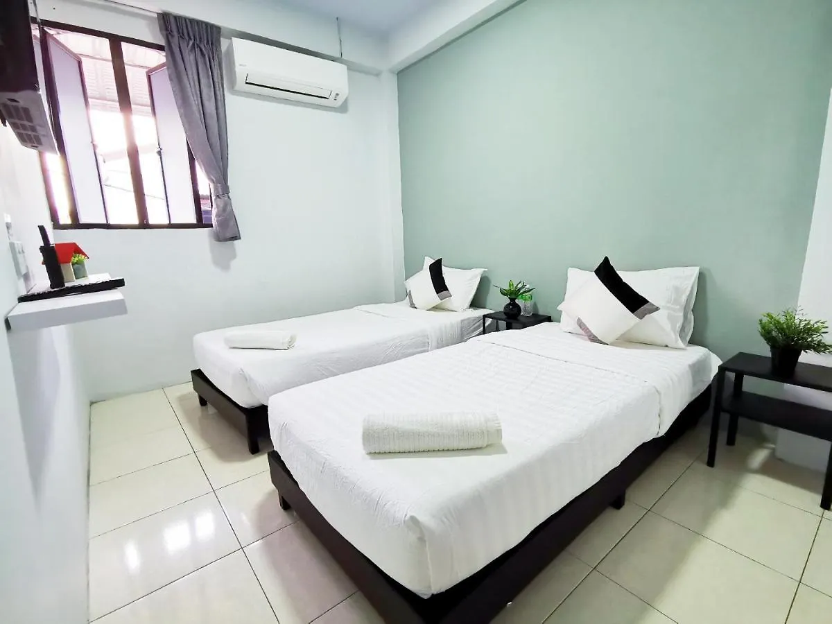 Gurney Coast Guest House By Sky Hive George Town 2*,
