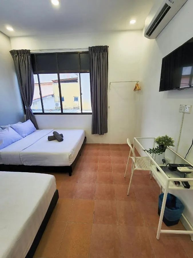 Gurney Coast Guest House By Sky Hive George Town