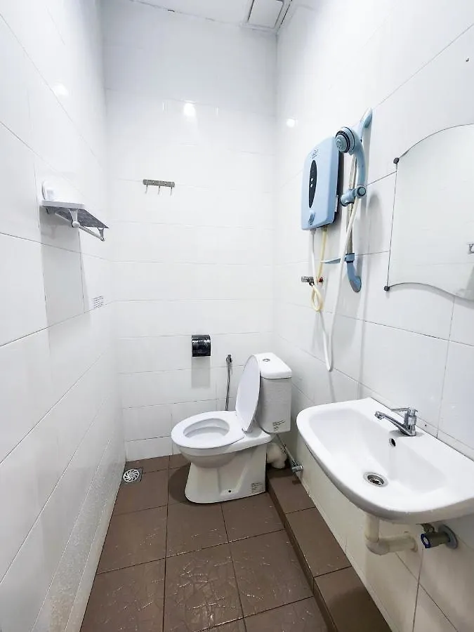 Gurney Coast Guest House By Sky Hive George Town